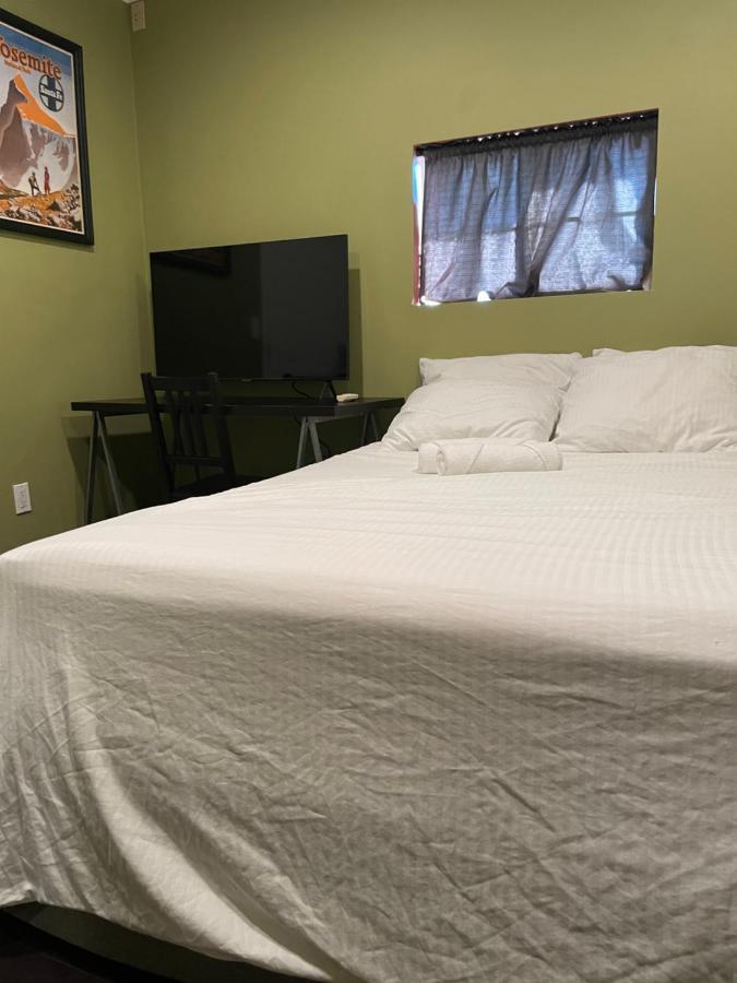 Private Standalone Room W/ Tv, Wifi & Ac In Карсън Екстериор снимка