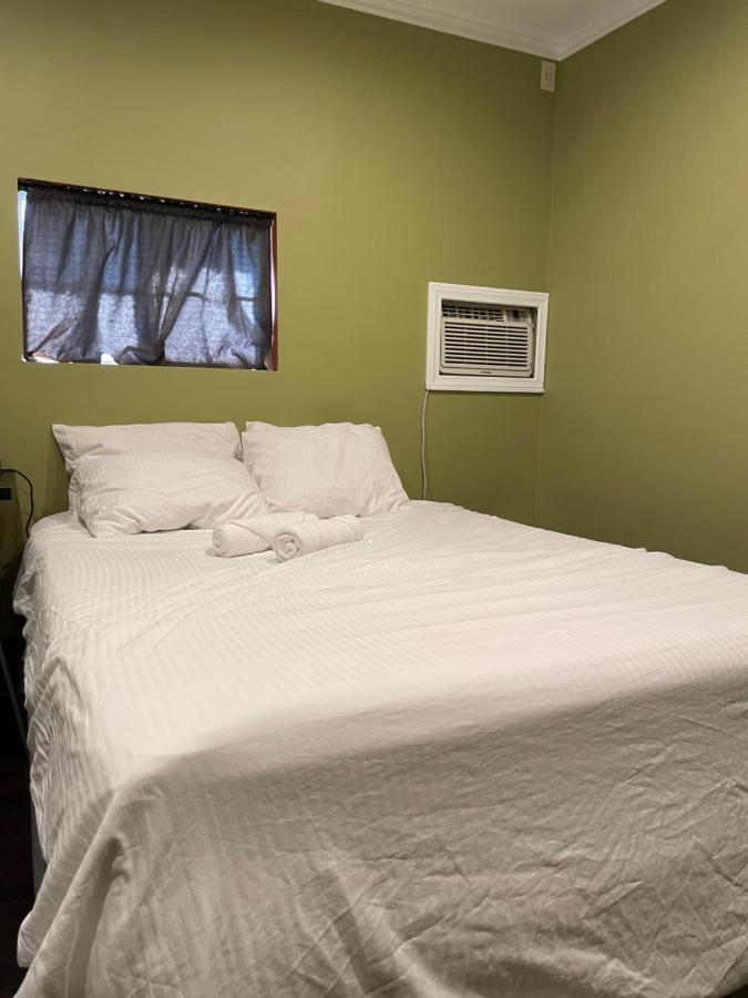 Private Standalone Room W/ Tv, Wifi & Ac In Карсън Екстериор снимка