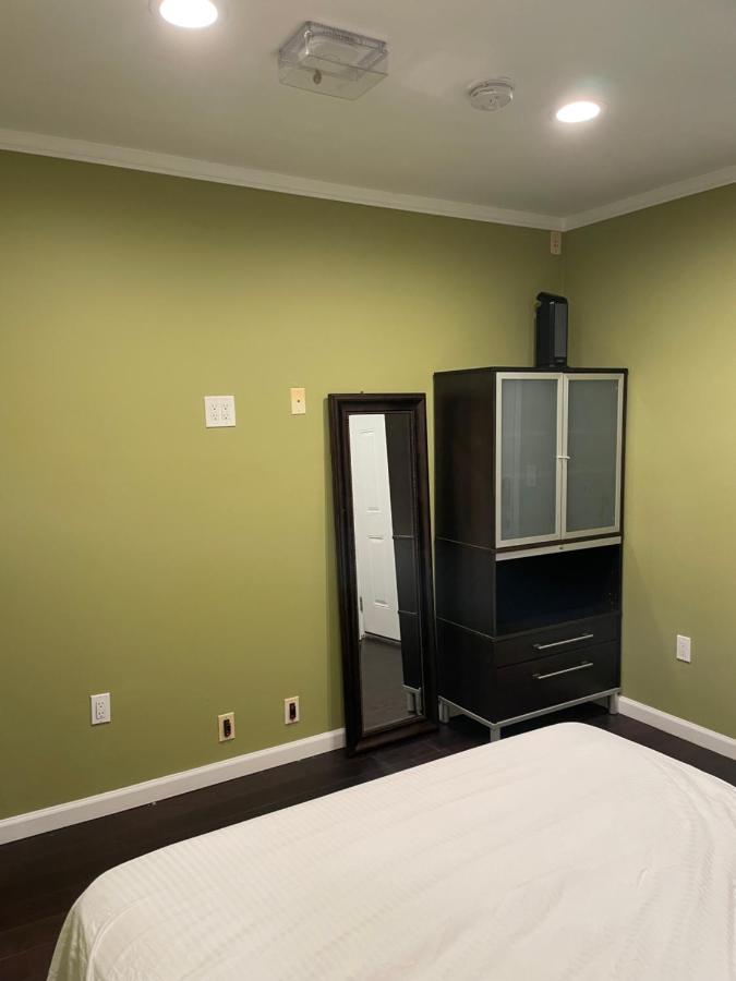 Private Standalone Room W/ Tv, Wifi & Ac In Карсън Екстериор снимка