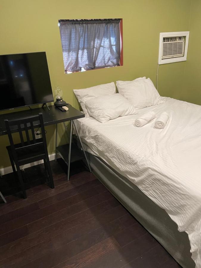 Private Standalone Room W/ Tv, Wifi & Ac In Карсън Екстериор снимка